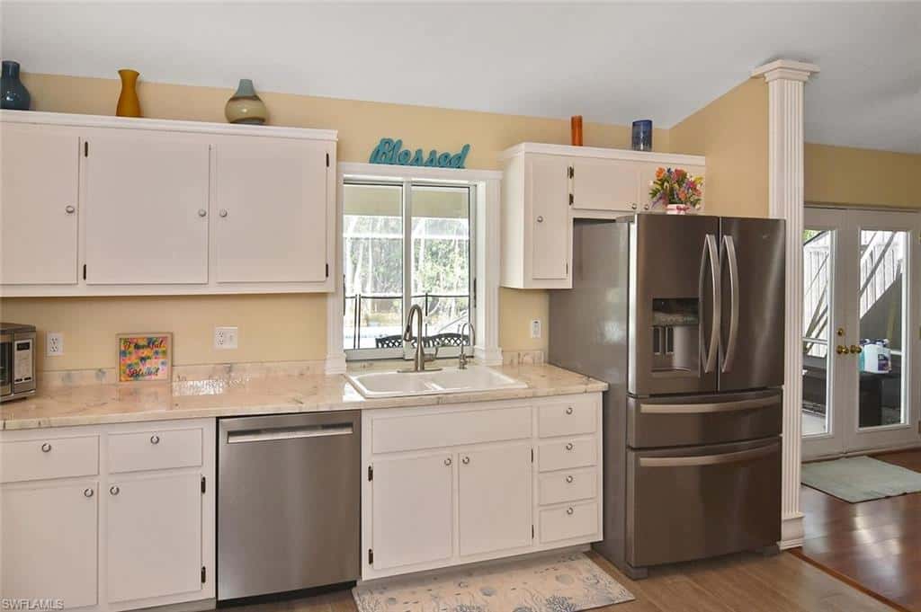18674 Spruce Dr, Fort Myers, photo 9