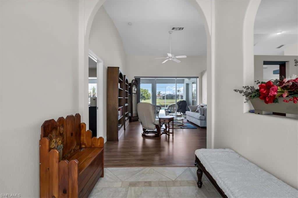 1157 32nd Ter, Cape Coral, photo 6