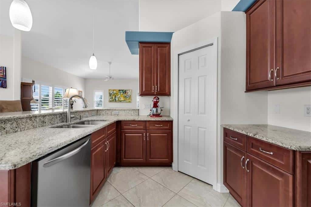 1157 32nd Ter, Cape Coral, photo 13