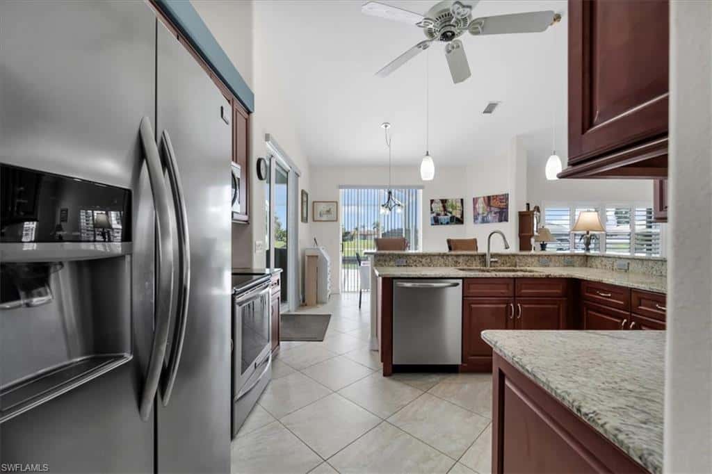 1157 32nd Ter, Cape Coral, photo 12