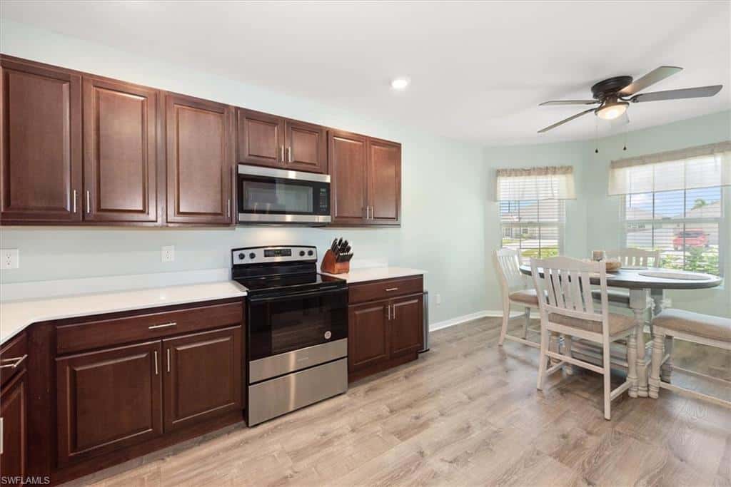 2805 4th Ter, Cape Coral, photo 6