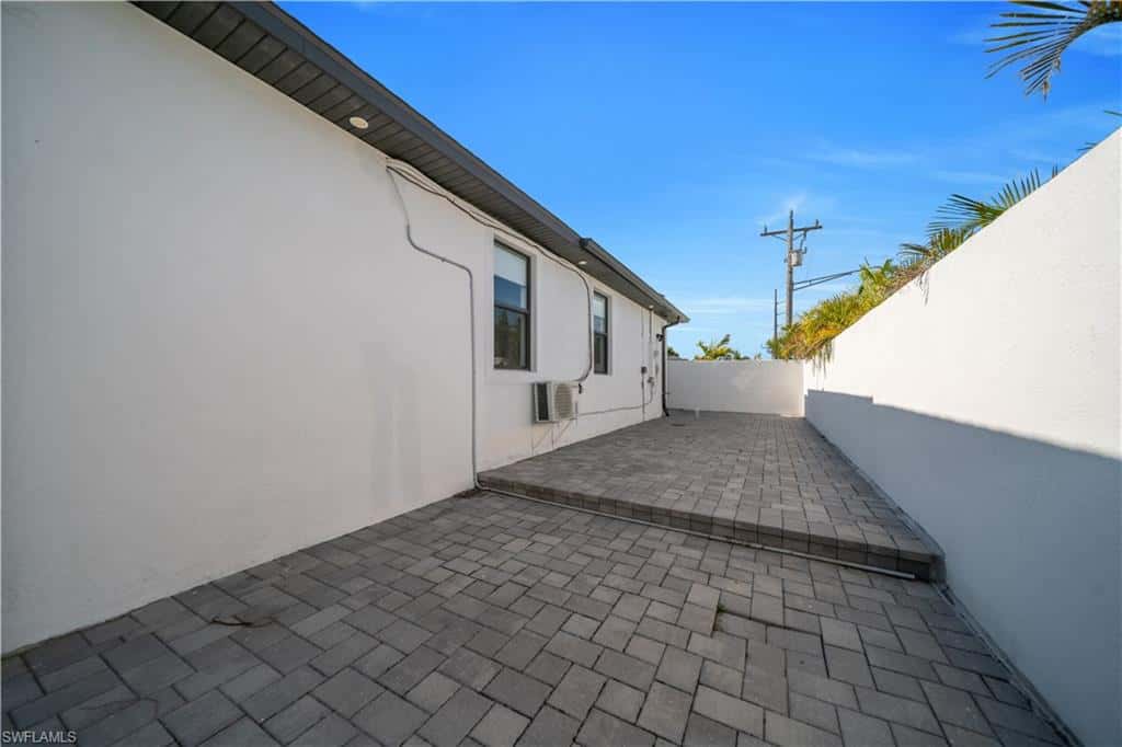 1600 1st St, Cape Coral, photo 34