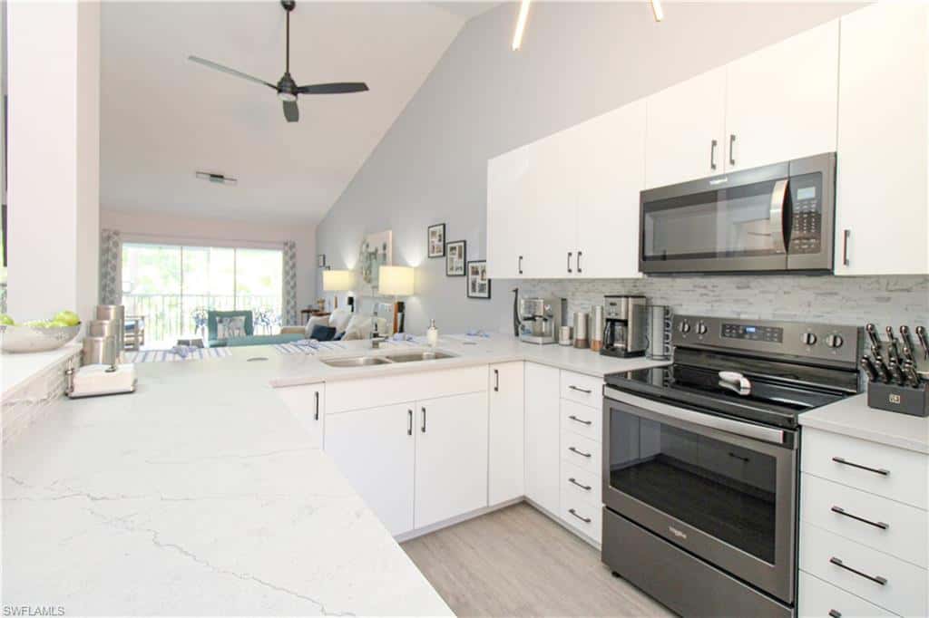 225 Robin Hood Cir #203, Naples, photo 8