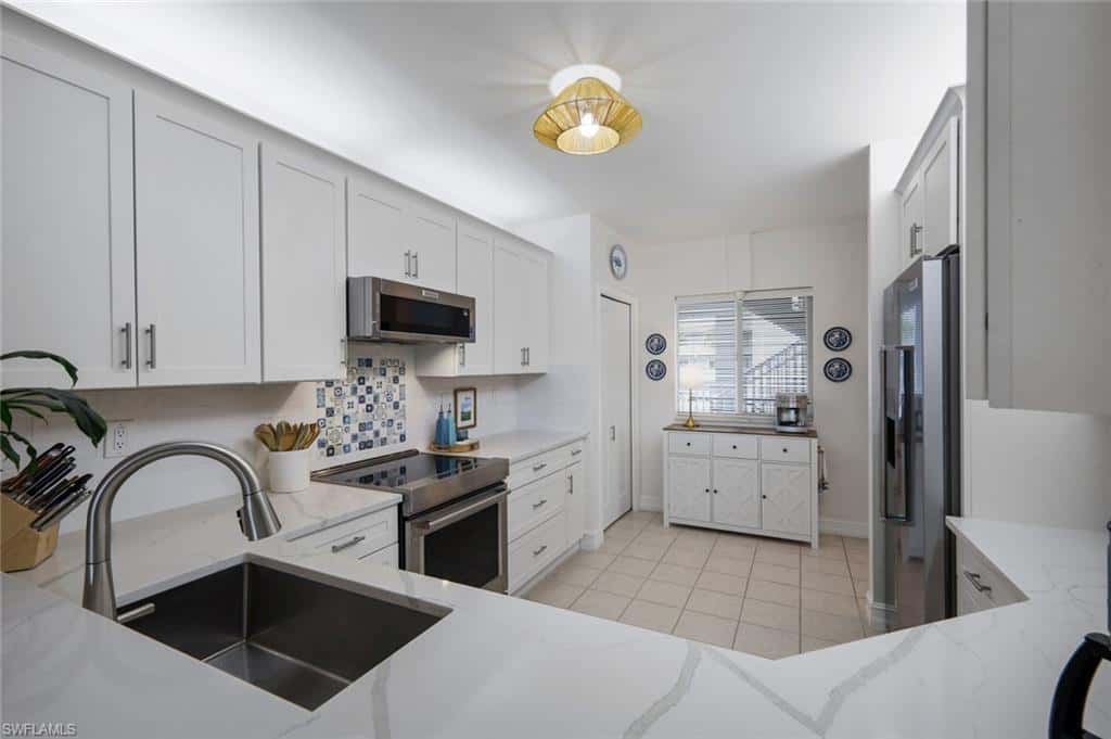 7822 Great Heron Way #201, Naples, photo 17