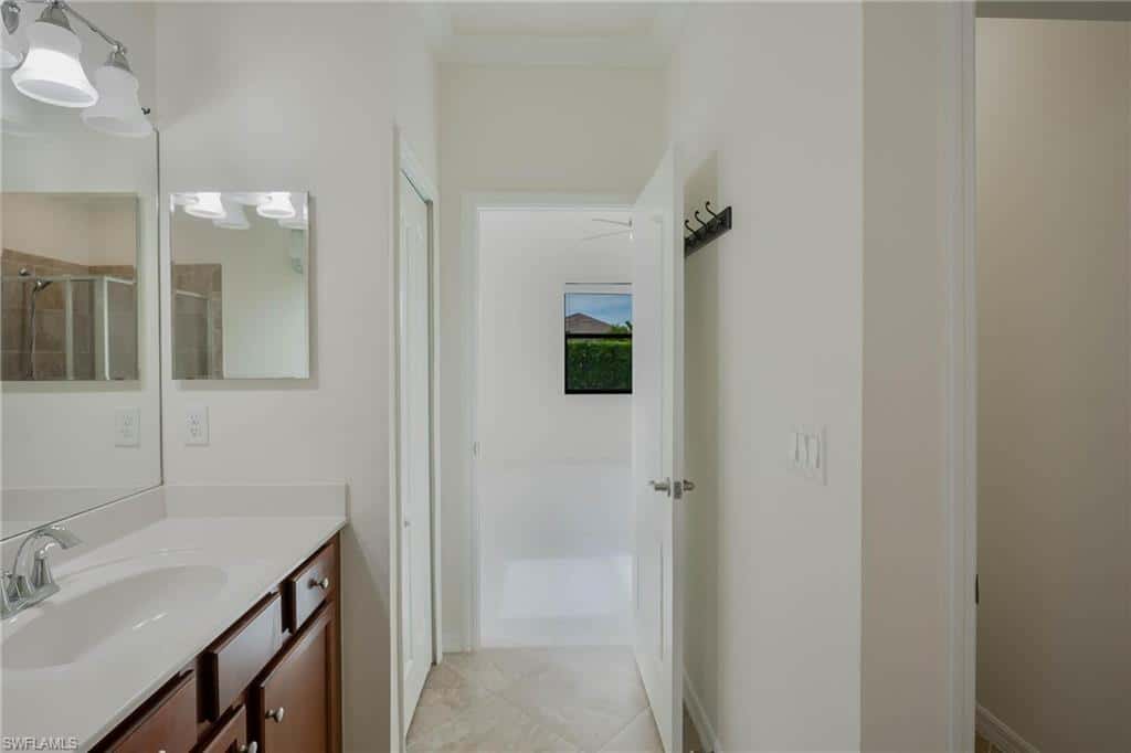 9215 Shadow Oak Ln, Naples, photo 13