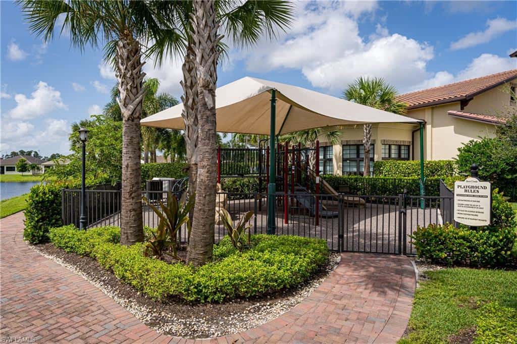 9215 Shadow Oak Ln, Naples, photo 37
