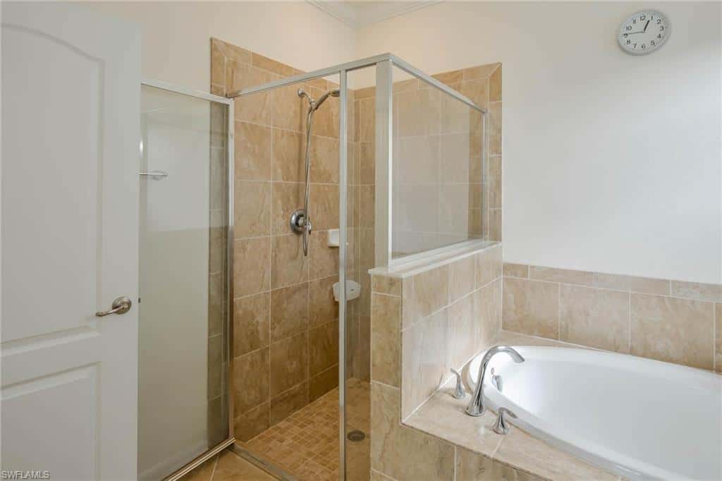 9215 Shadow Oak Ln, Naples, photo 11