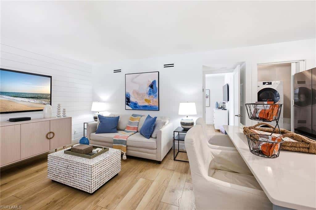 980 7th Ave #204, Naples, photo 5