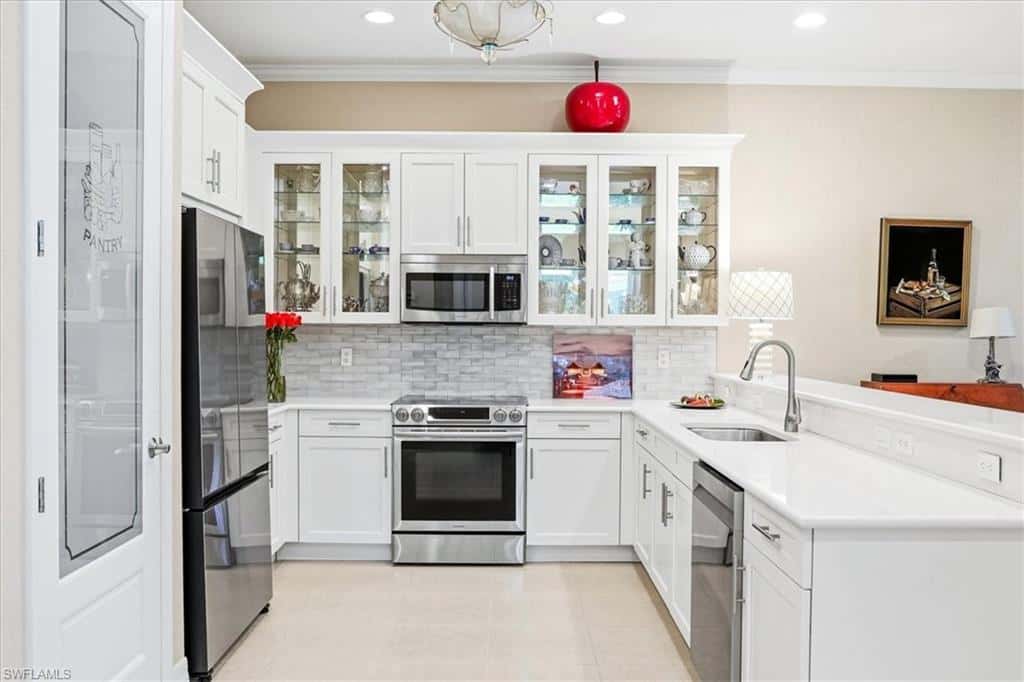13421 Coronado Dr, Naples, photo 5