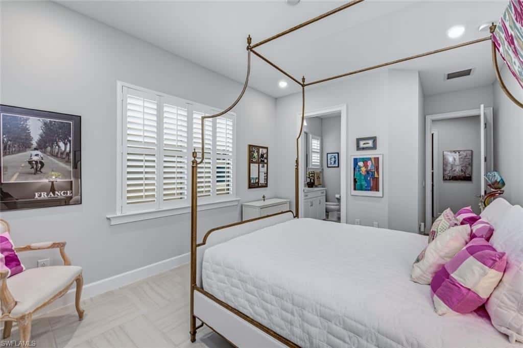 6387 Warwick Ave, Naples, photo 27