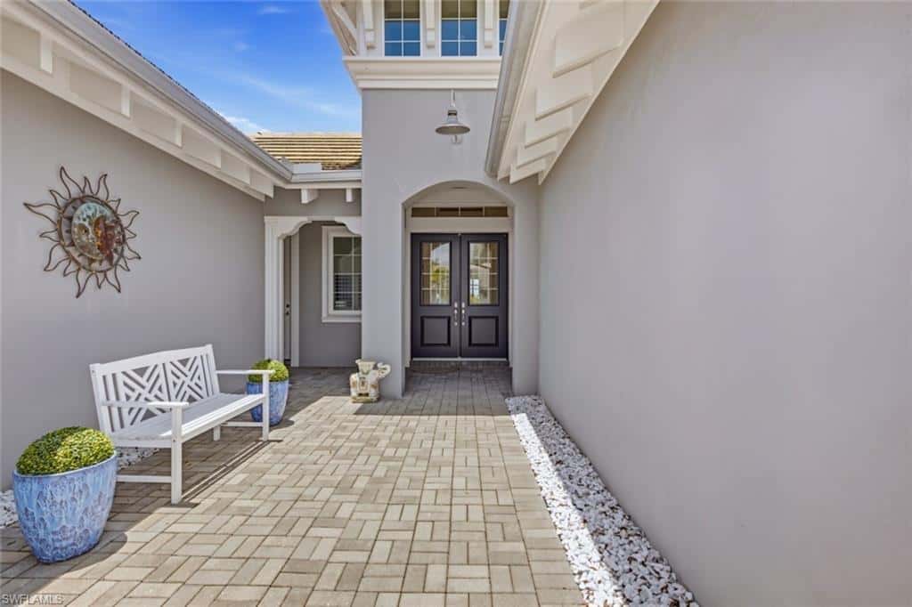6387 Warwick Ave, Naples, photo 6