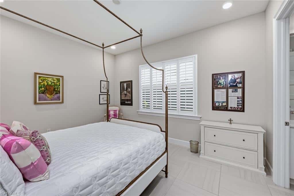 6387 Warwick Ave, Naples, photo 26