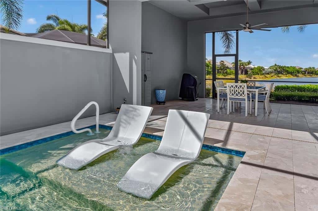 6387 Warwick Ave, Naples, photo 34