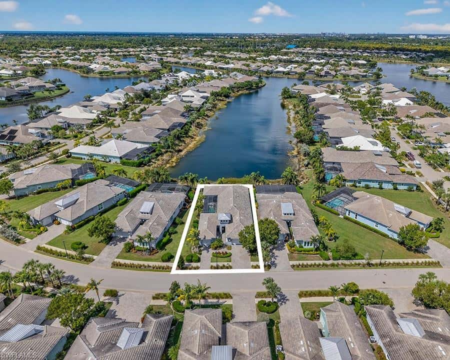 6387 Warwick Ave, Naples, photo 37