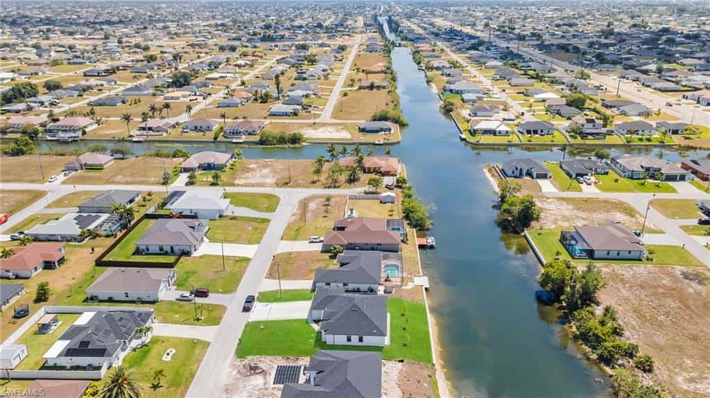 318 9th St, Cape Coral, photo 42