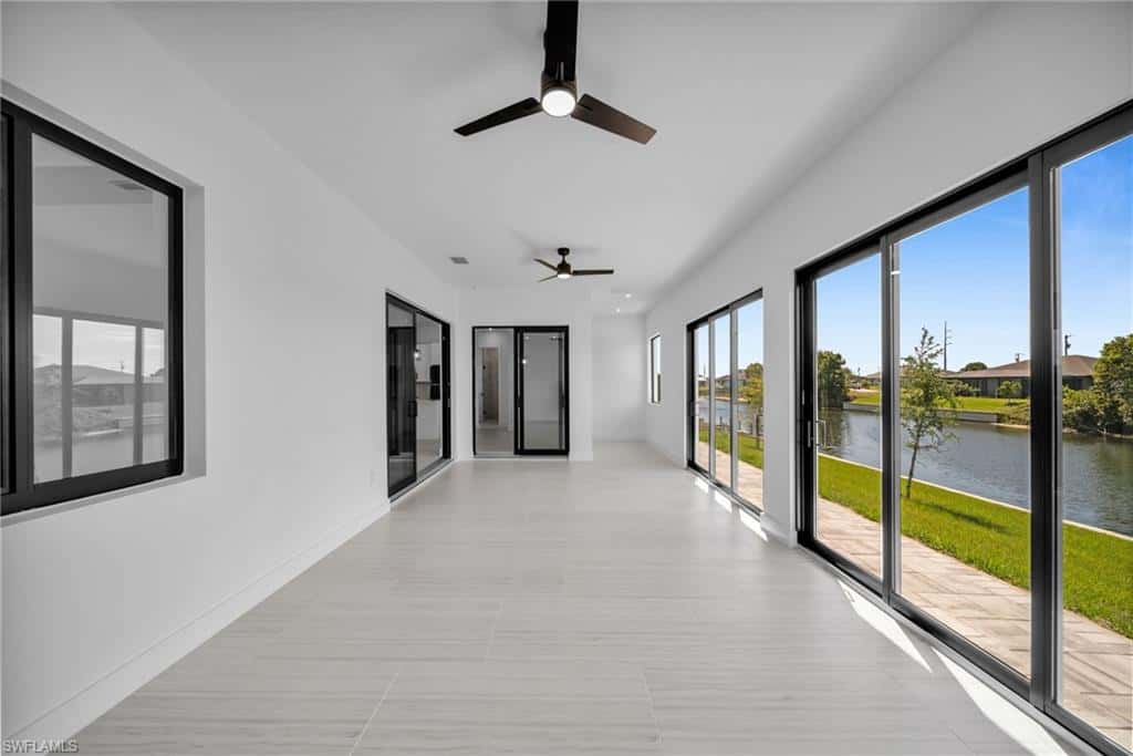 318 9th St, Cape Coral, photo 32