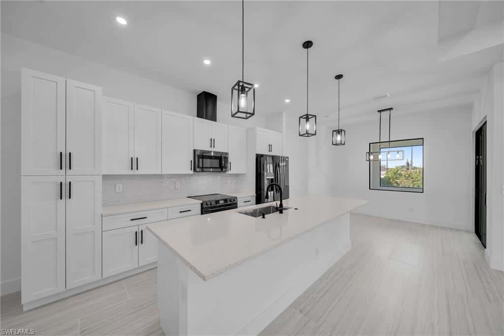 318 9th St, Cape Coral, photo 9