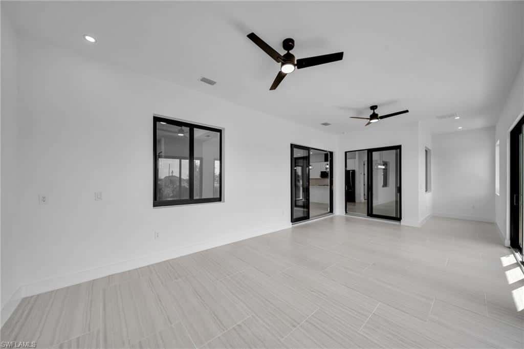 318 9th St, Cape Coral, photo 33