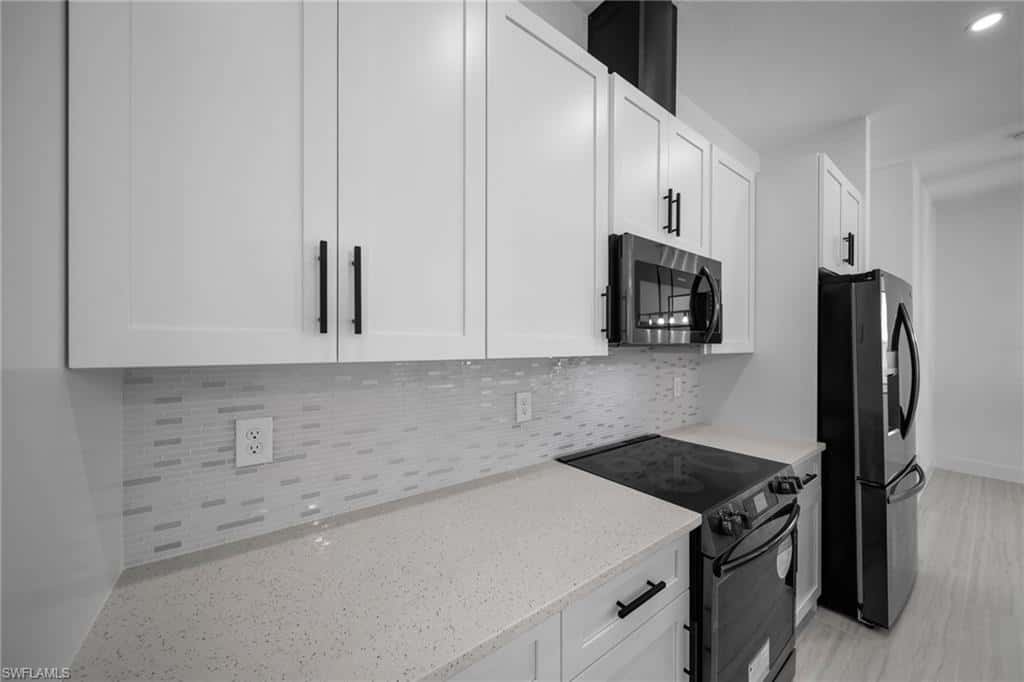 318 9th St, Cape Coral, photo 11