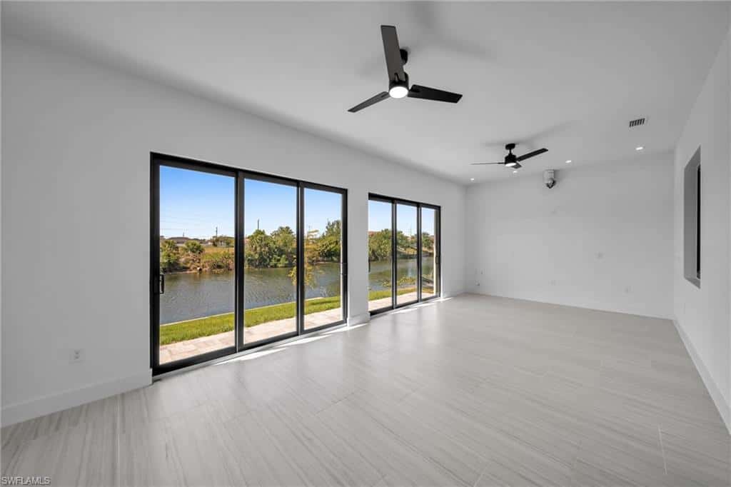 318 9th St, Cape Coral, photo 31