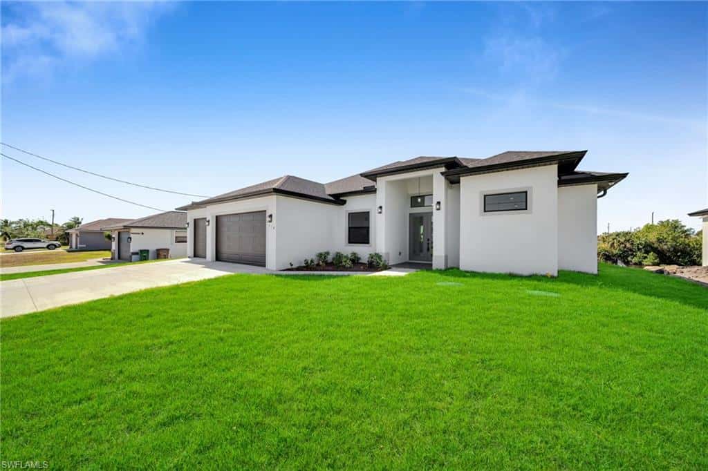 318 9th St, Cape Coral, photo 4