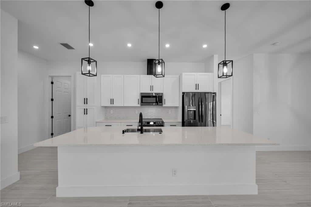 318 9th St, Cape Coral, photo 8