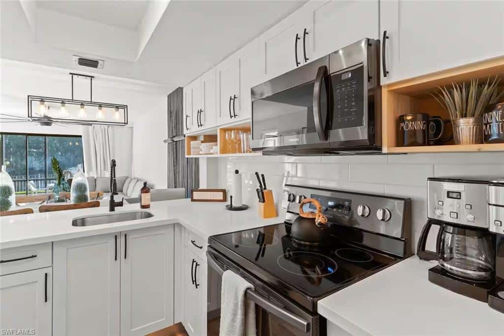 600 Neapolitan Way #146, Naples, photo 5