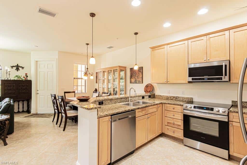 9163 Delano St #10006, Naples, photo 6
