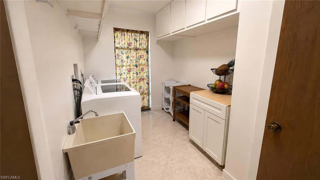 5535 Winkler Rd, Fort Myers, photo 19