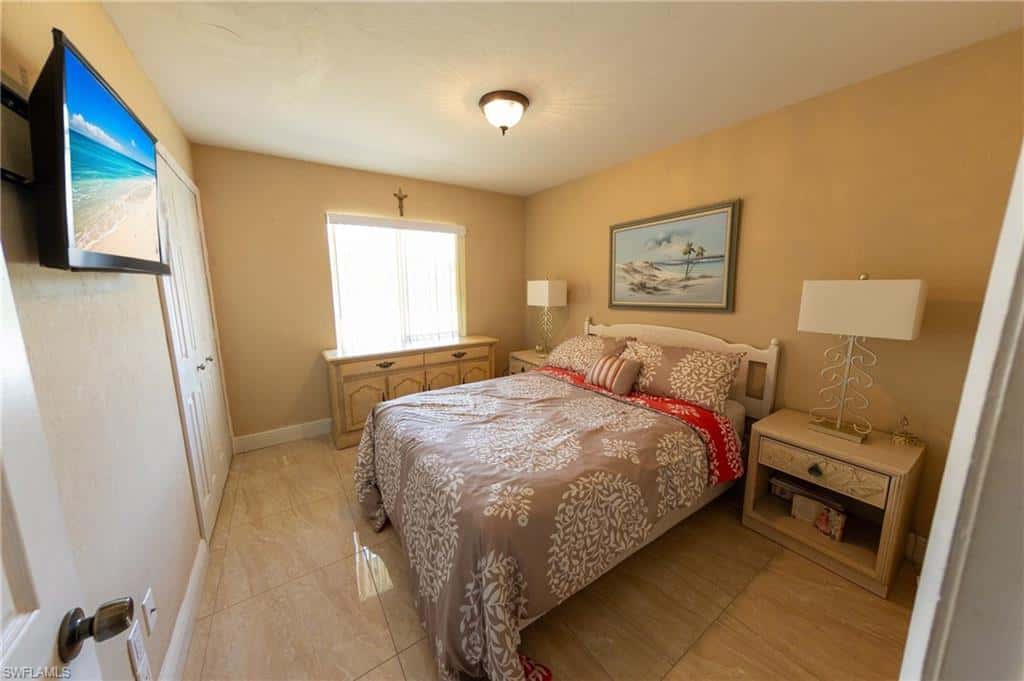 188 Gulfstream St, Marco Island, photo 13