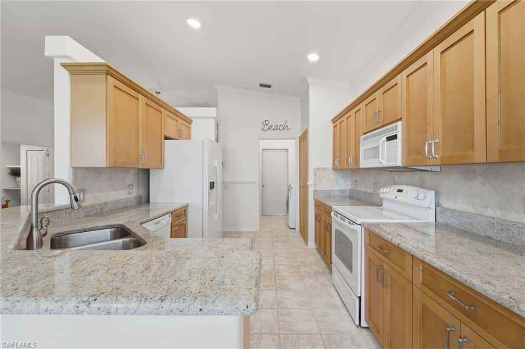 14846 Crescent Cove Dr, Fort Myers, photo 15