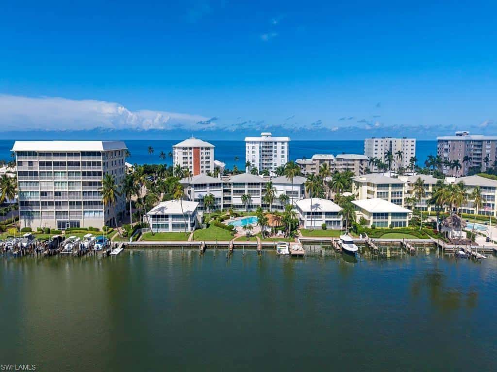 2800 Gulf Shore Blvd #406, Naples, photo 5