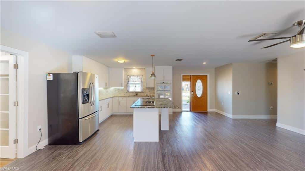 27514 Playa Del Rey Ln, Bonita Springs, photo 11