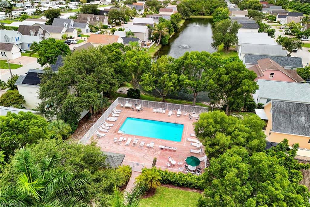 434 Leawood Cir, Naples, photo 30