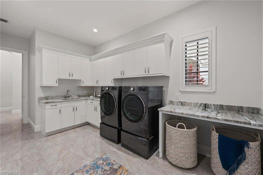 6641 Edgecumbe Dr, Naples, photo 29