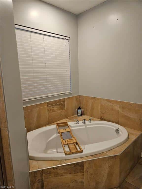 915 Barbara Ct, Lehigh Acres, photo 26