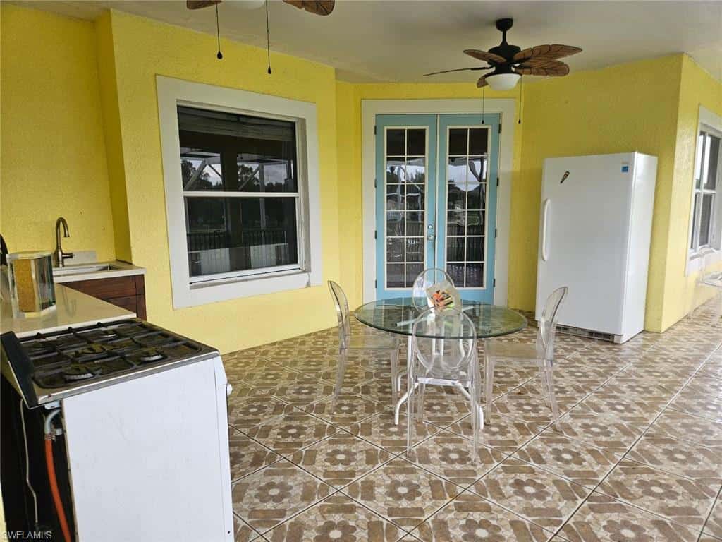 915 Barbara Ct, Lehigh Acres, photo 34