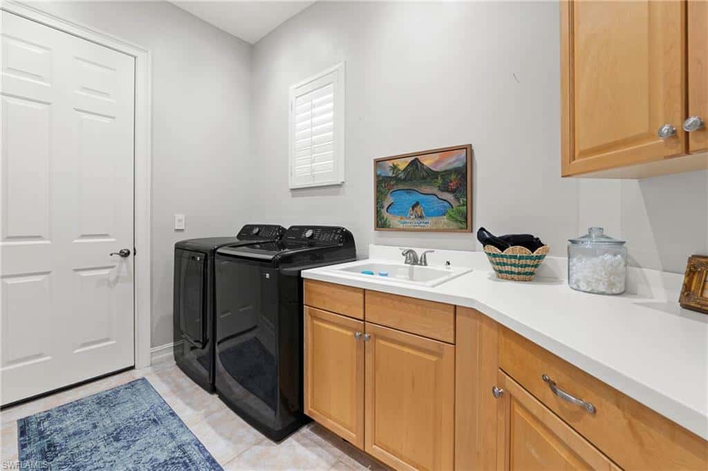 3123 Santorini Ct, Naples, photo 35