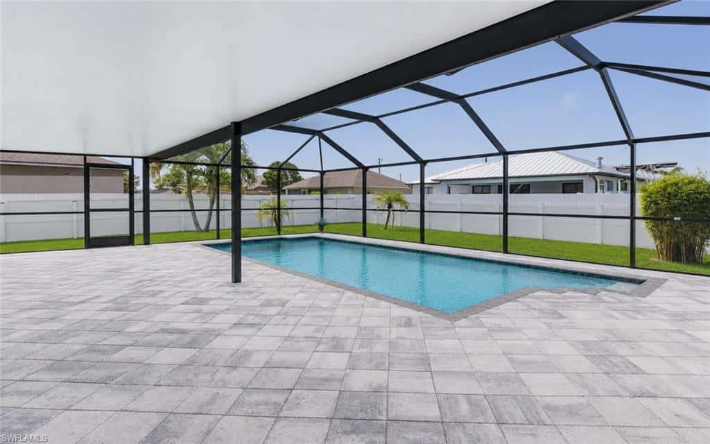 1916 12th Ter, Cape Coral, photo 27