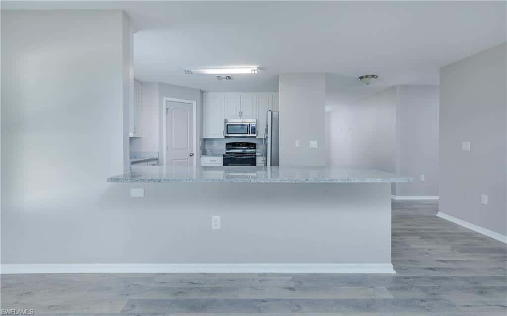 1916 12th Ter, Cape Coral, photo 7