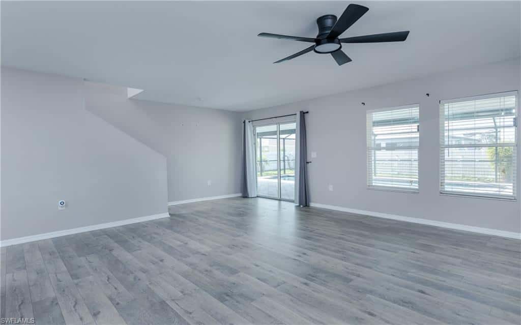 1916 12th Ter, Cape Coral, photo 10