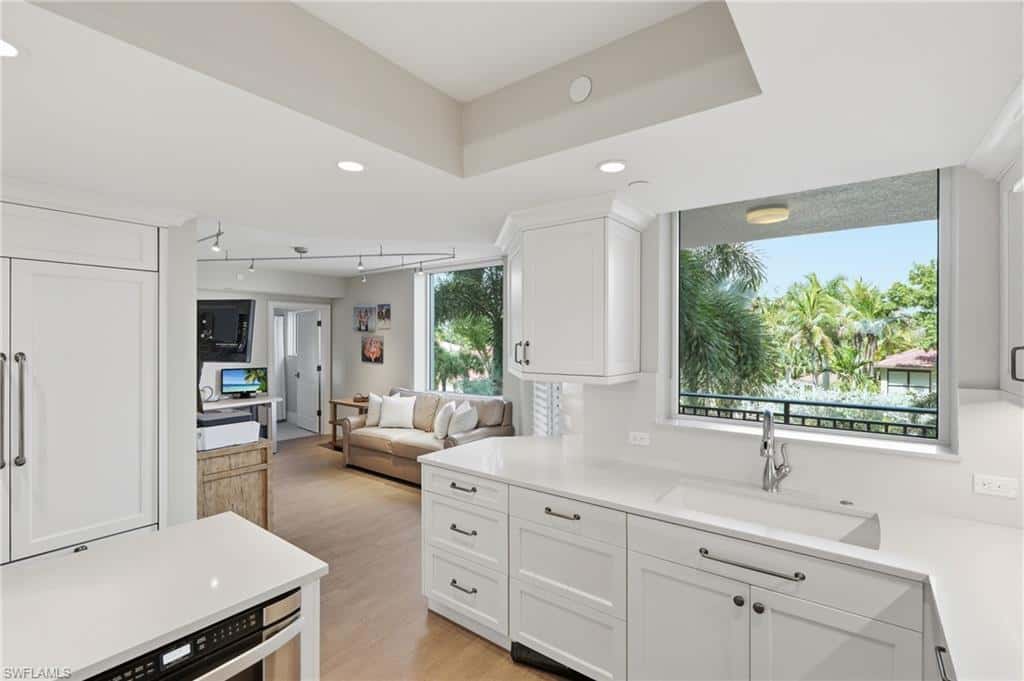 7225 Pelican Bay Blvd #302, Naples, photo 7
