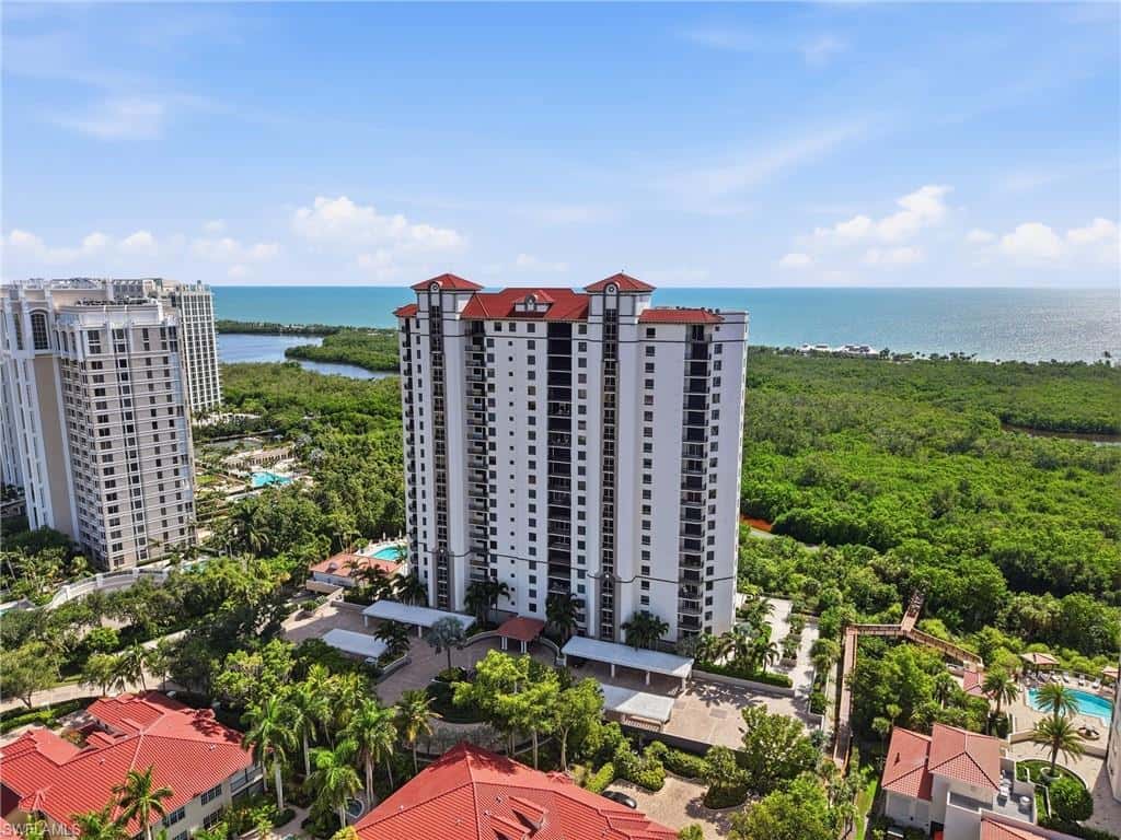 7225 Pelican Bay Blvd #302, Naples, photo 20