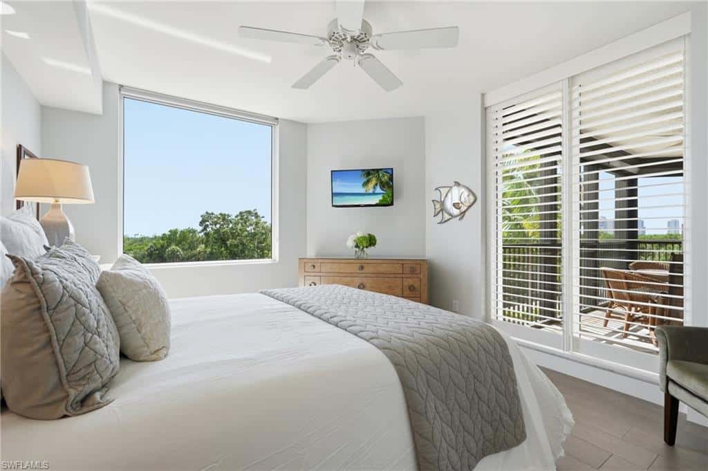 7225 Pelican Bay Blvd #302, Naples, photo 15