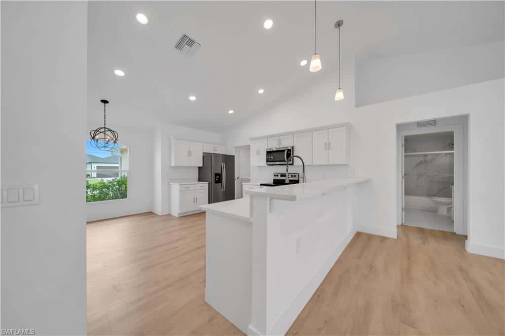 2007 21st St, Cape Coral, photo 33