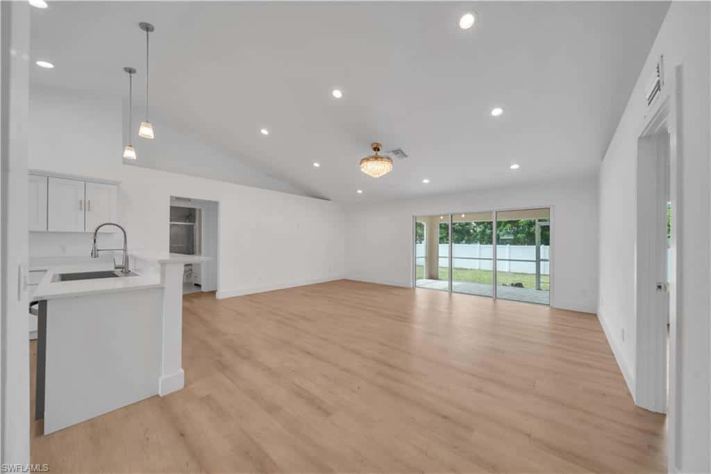2007 21st St, Cape Coral, photo 8