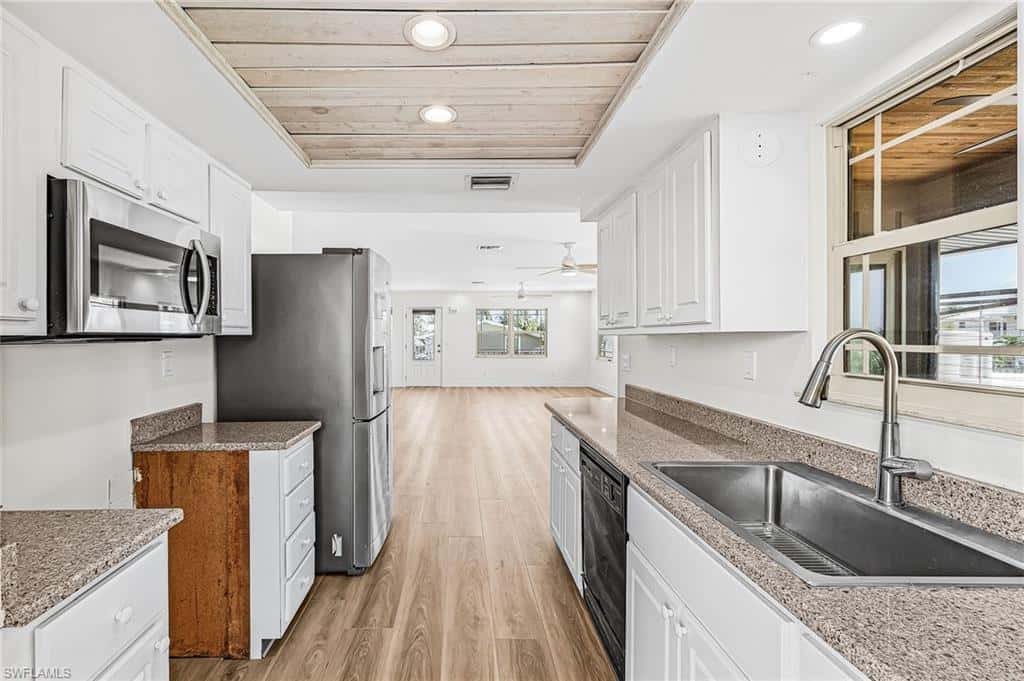 2272 York Rd, St. James City, photo 17