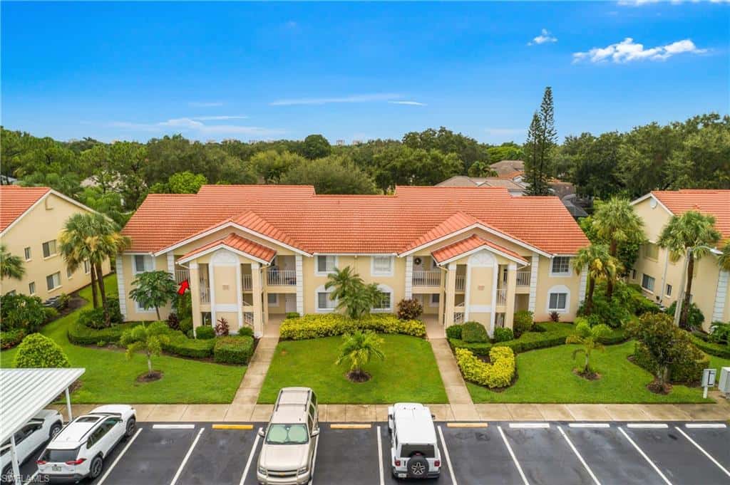 7725 Jewel Ln #201, Naples, photo 5