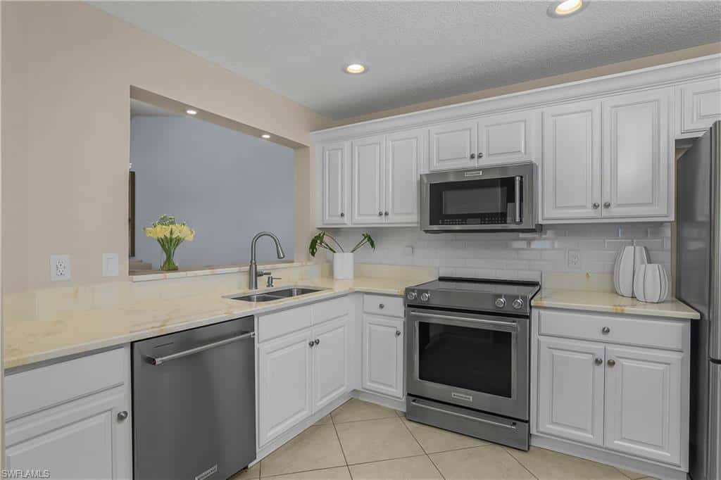 7725 Jewel Ln #201, Naples, photo 8