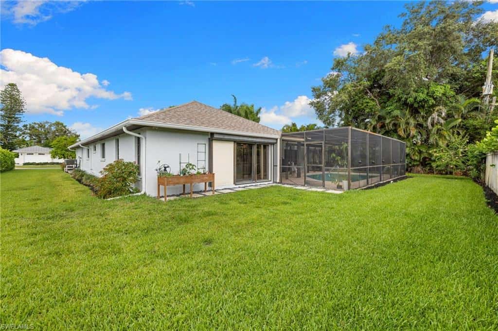 433 Golfview Dr, Naples, photo 12